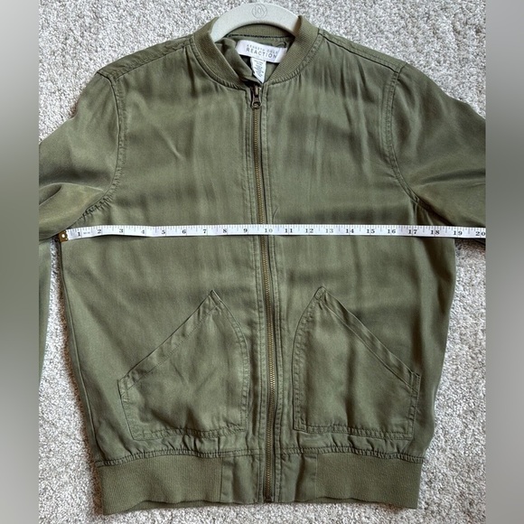 Kenneth Cole Reaction Olive Green Lightweight Bomber Jacket - Picture 7 of 9